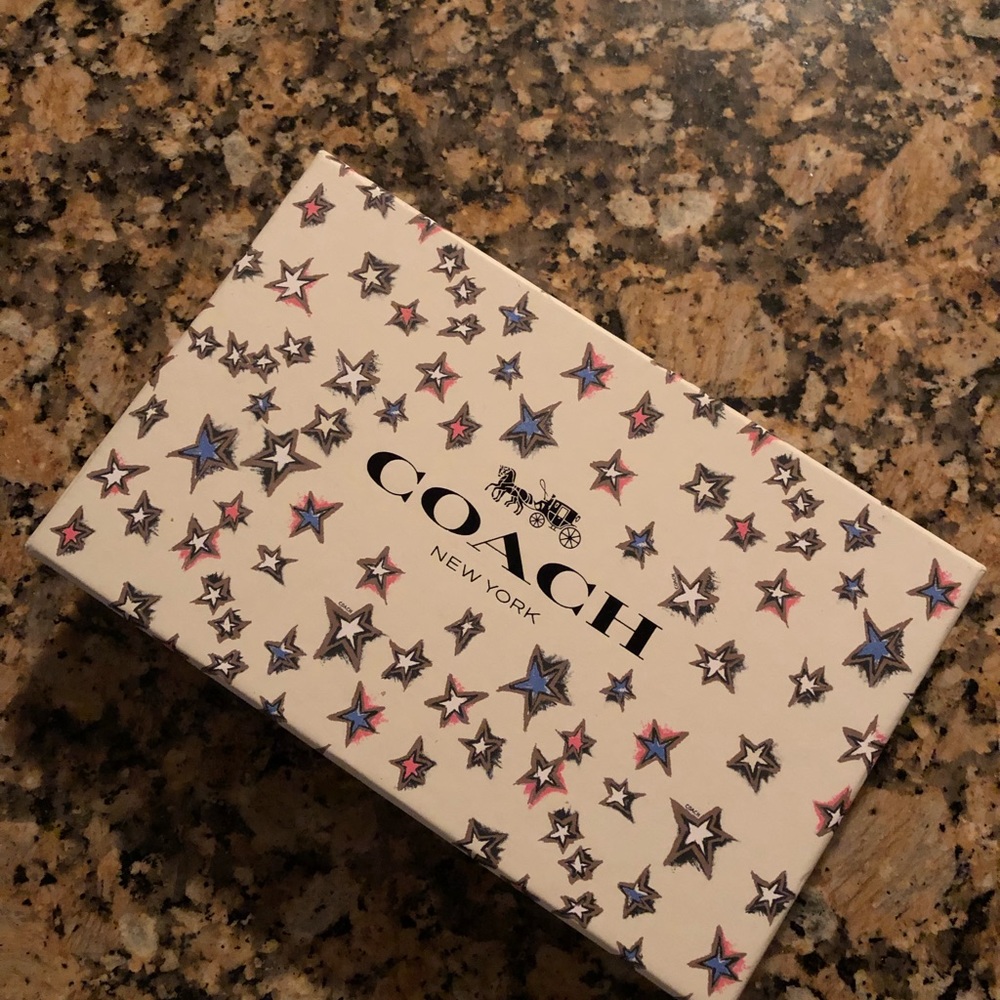 NWT Coach colorblock wristlet!! - Picture 4 of 7
